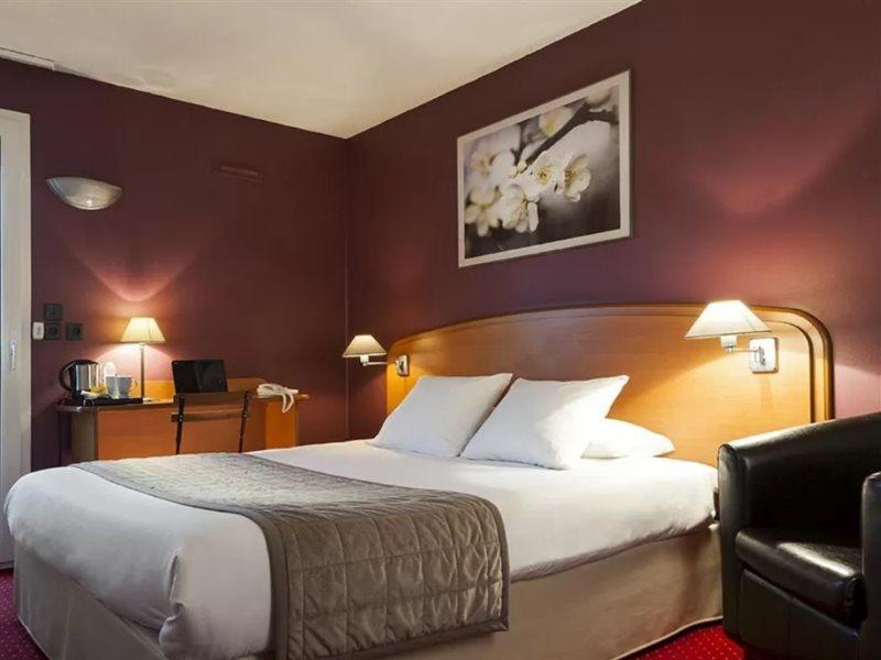 Sky Hotel Goussainville Charles De Gaulle Buitenkant foto